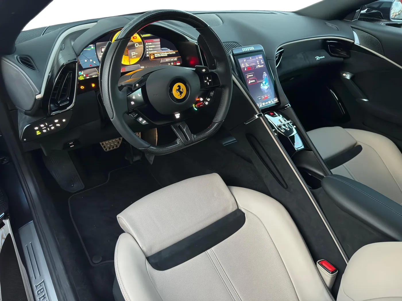 2023 Ferrari Roma offered by a specialist dealer in Frankfurt am Main, Germany, photo 5 of 15