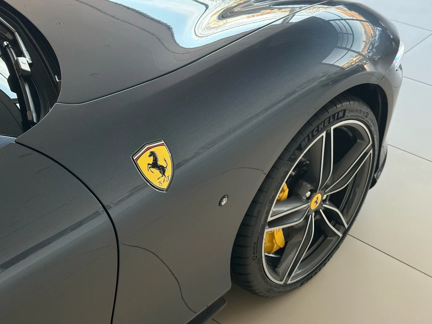 2023 Ferrari Roma offered by a specialist dealer in Frankfurt am Main, Germany, photo 9 of 15