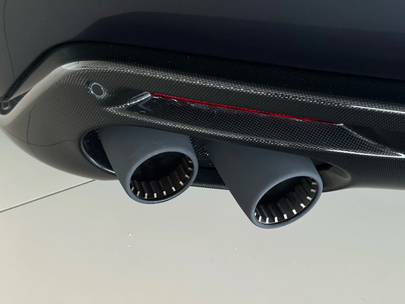 2023 Ferrari Roma offered by a specialist dealer in Frankfurt am Main, Germany, photo 10 of 15