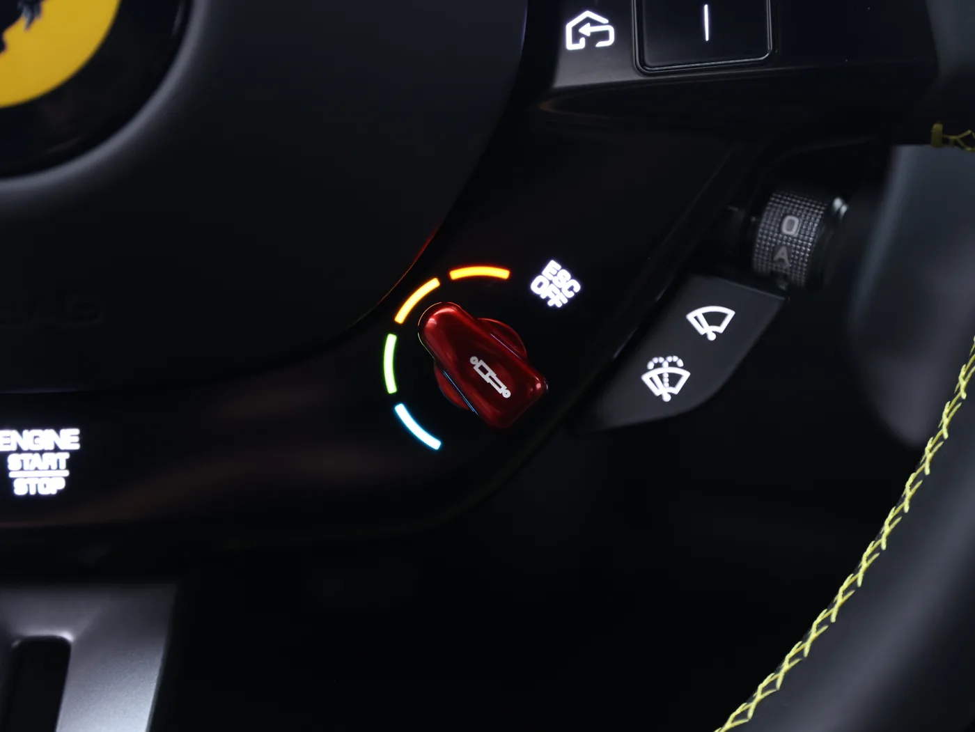 2023 Ferrari Roma angeboten von einem Fachhändler in Frankfurt am Main, Deutschland, Foto 10 von 15