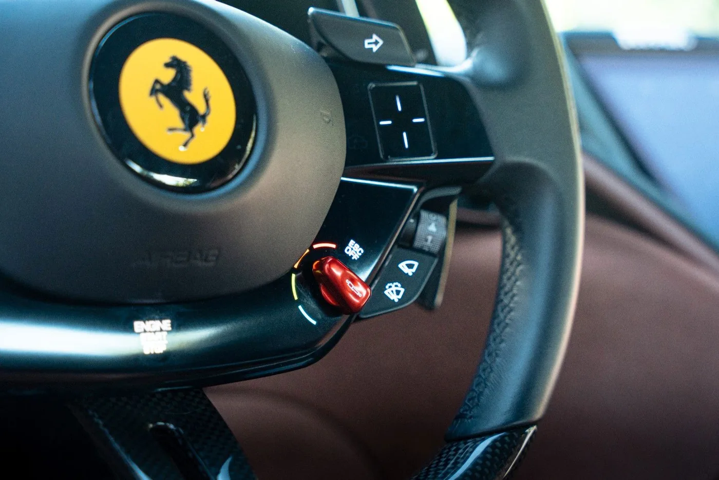 2023 Ferrari Roma offered by a supercar dealer in Gronau, Germany, photo 20 of 25