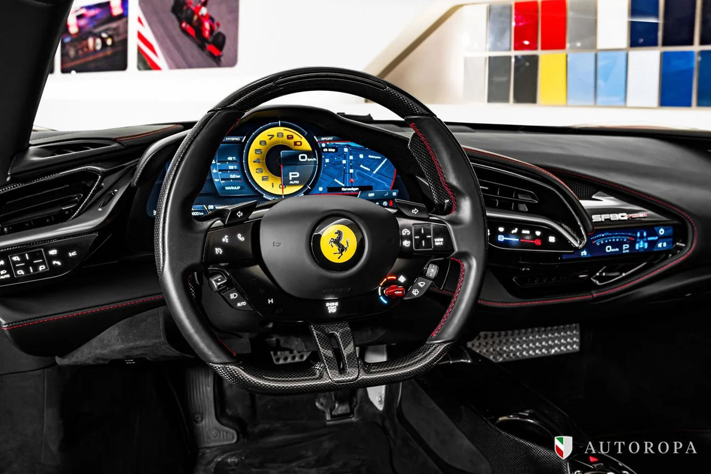 2023 Ferrari SF90 Spider proposée par un concessionnaire agréé Ferrari et Maserati à Stockholm, Suède, photo 7 sur 9