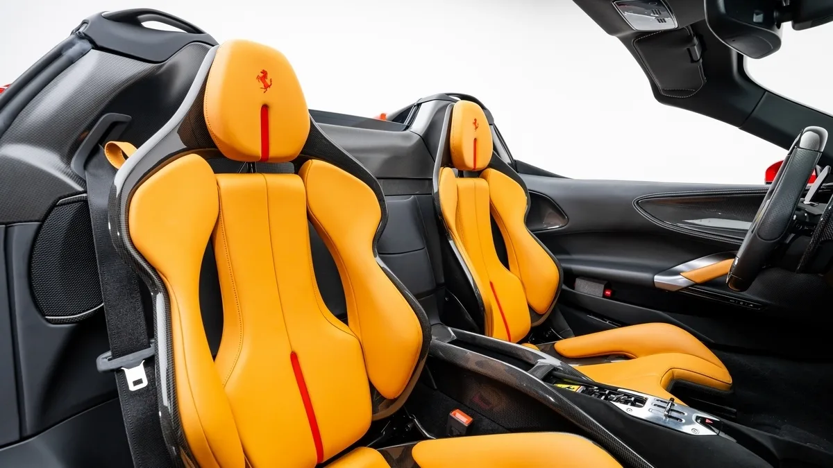 2023 Ferrari SF90 Spider Assetto Fiorano proposée par un concessionnaire spécialisé à Dubai, Émirats arabes unis, photo 19 sur 25