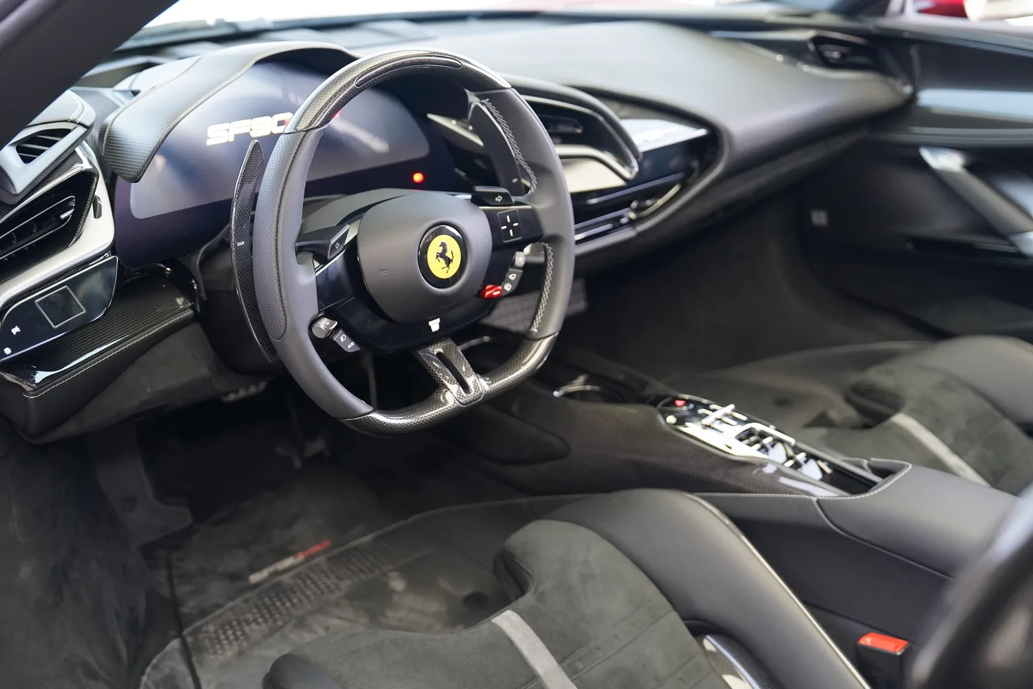2023 Ferrari SF90 Spider, 2/18
