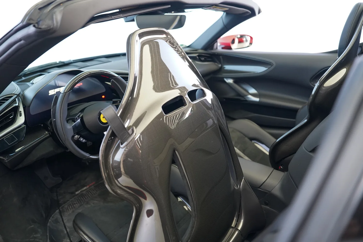 2023 Ferrari SF90 Spider, 4/18