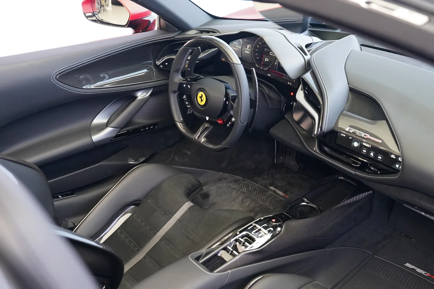 2023 Ferrari SF90 Spider, 7/18