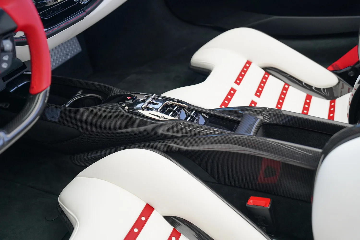 2023 Ferrari SF90 Spider Assetto Fiorano, 5/20