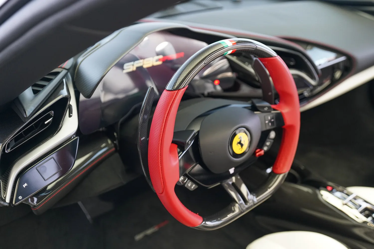 2023 Ferrari SF90 Spider Assetto Fiorano, 10/20