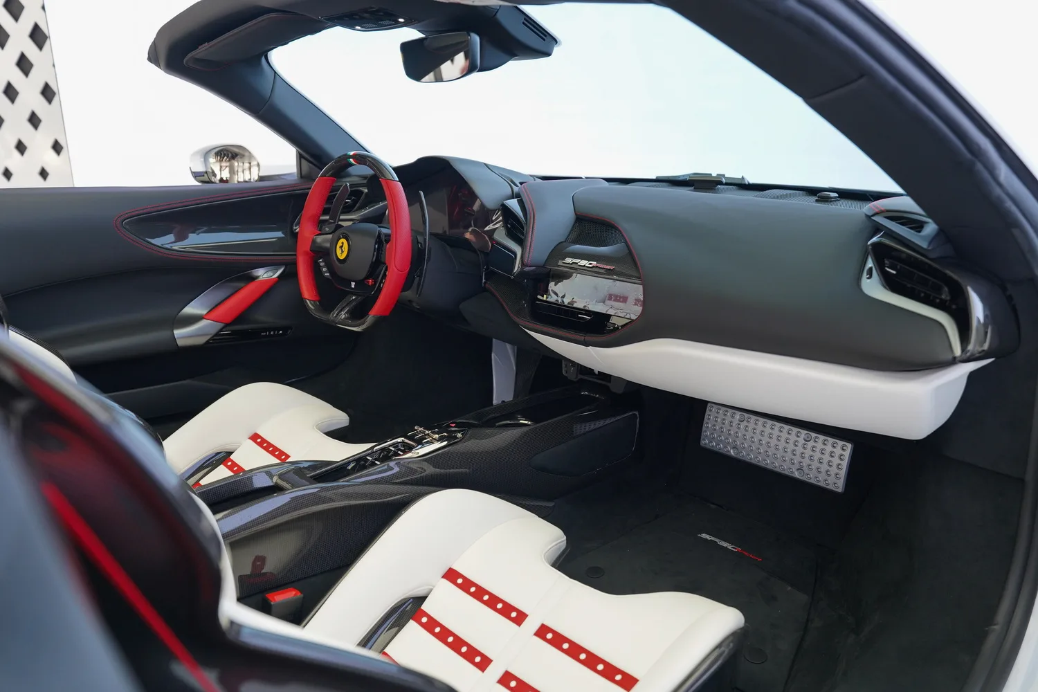 2023 Ferrari SF90 Spider Assetto Fiorano, 13/20