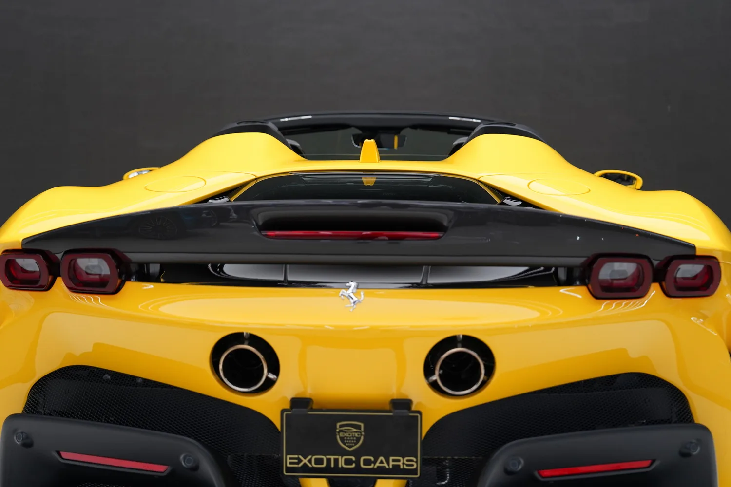 2023 Ferrari SF90 Spider Assetto Fiorano, 19/20