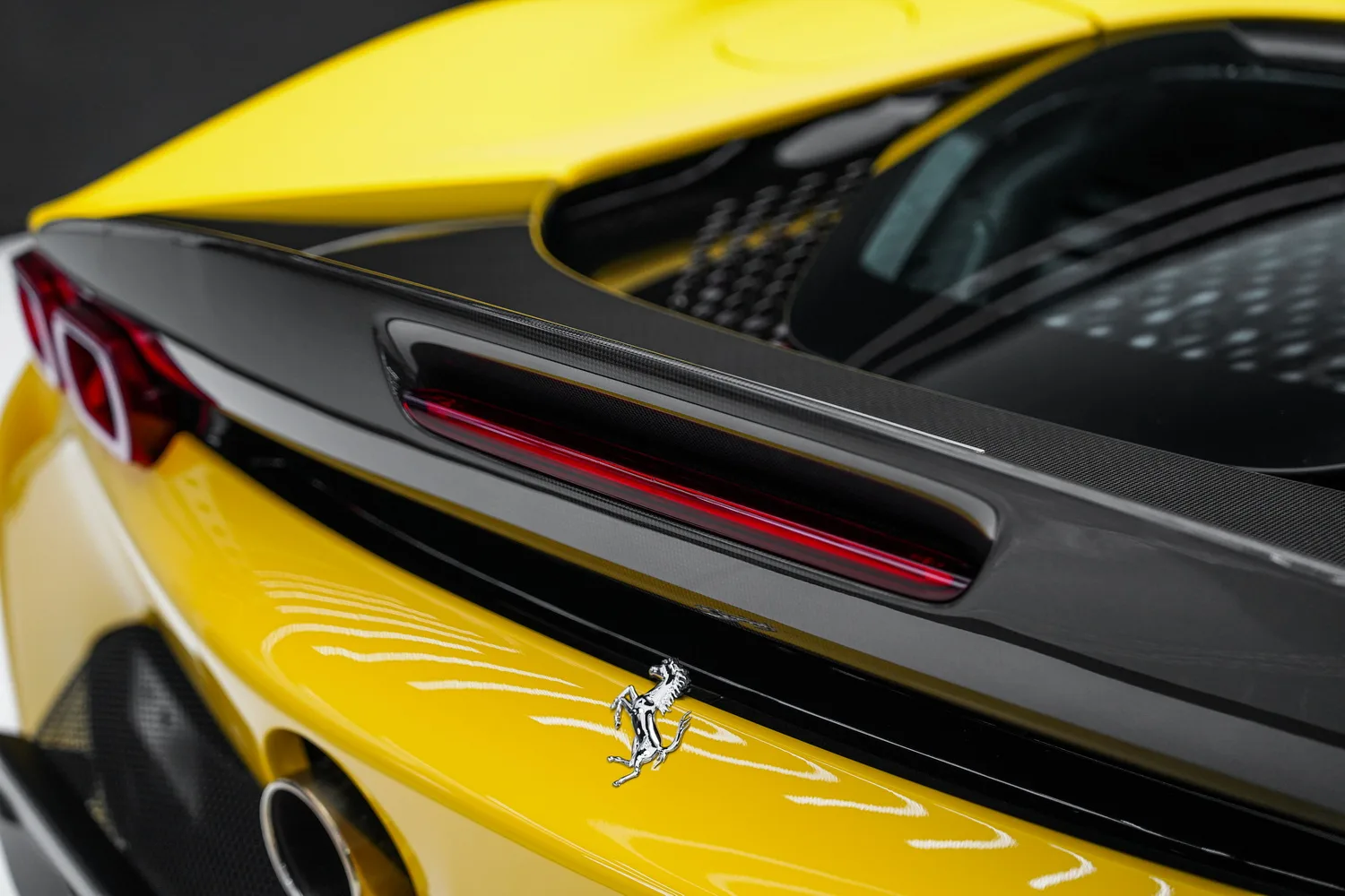 2023 Ferrari SF90 Spider Assetto Fiorano, 20/20