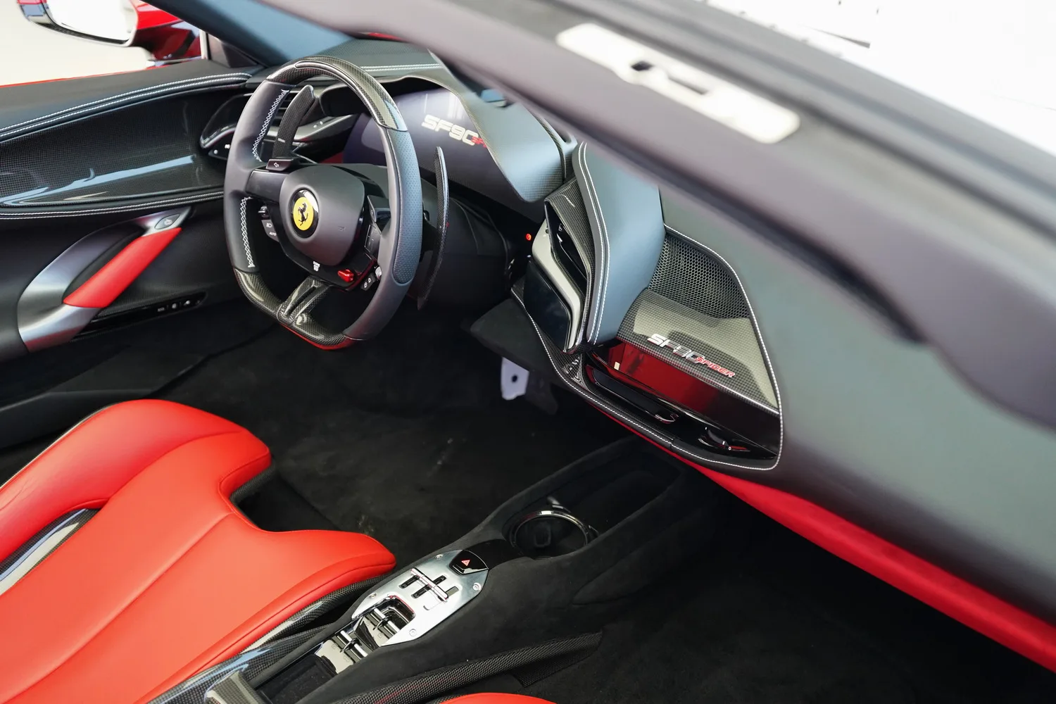 2023 Ferrari SF90 Spider Assetto Fiorano, 14/19