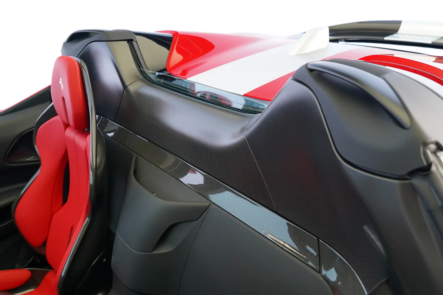 2023 Ferrari SF90 Spider Assetto Fiorano, 16/19