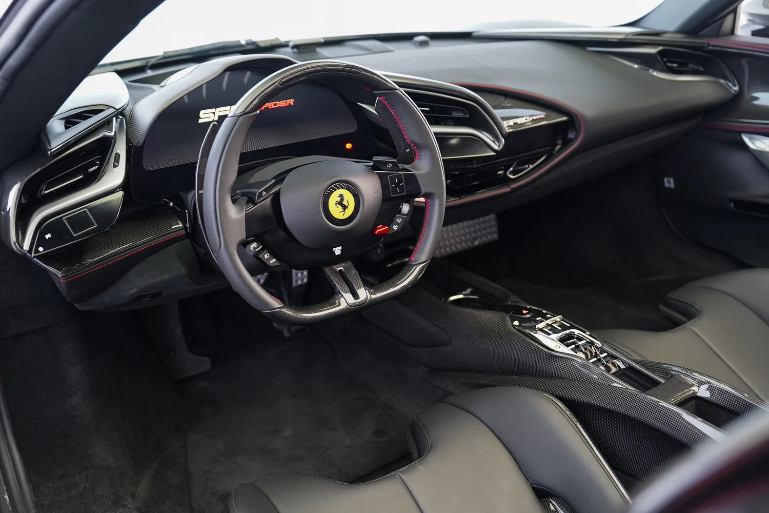 2023 Ferrari SF90 Spider Assetto Fiorano, 15/20