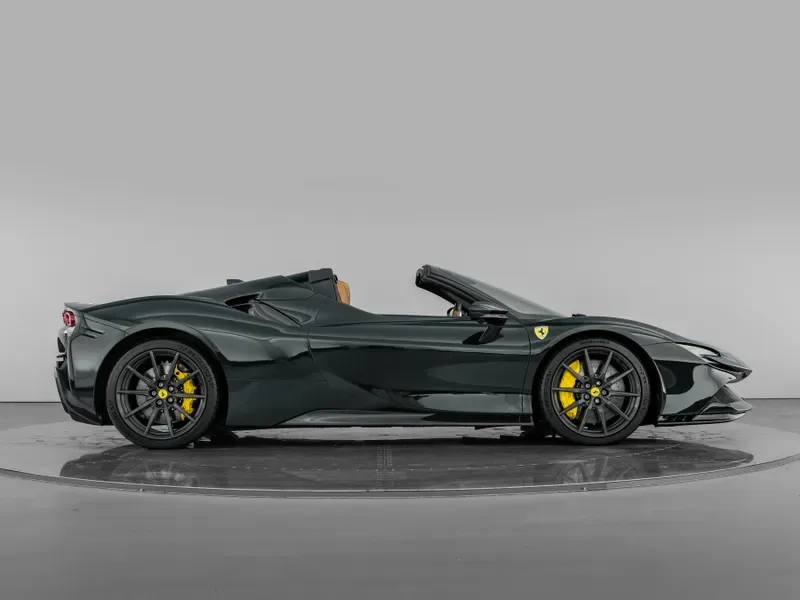 2023 Ferrari SF90 Spider, 5/30