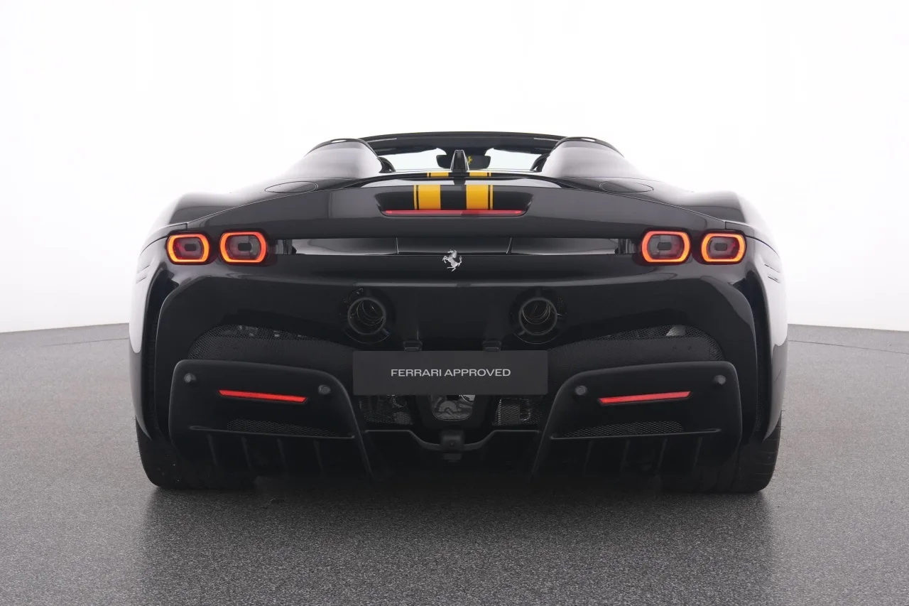 2023 Ferrari SF90 Spider angeboten von einem Fachhändler in Meerbusch, Deutschland, Foto 4 von 6
