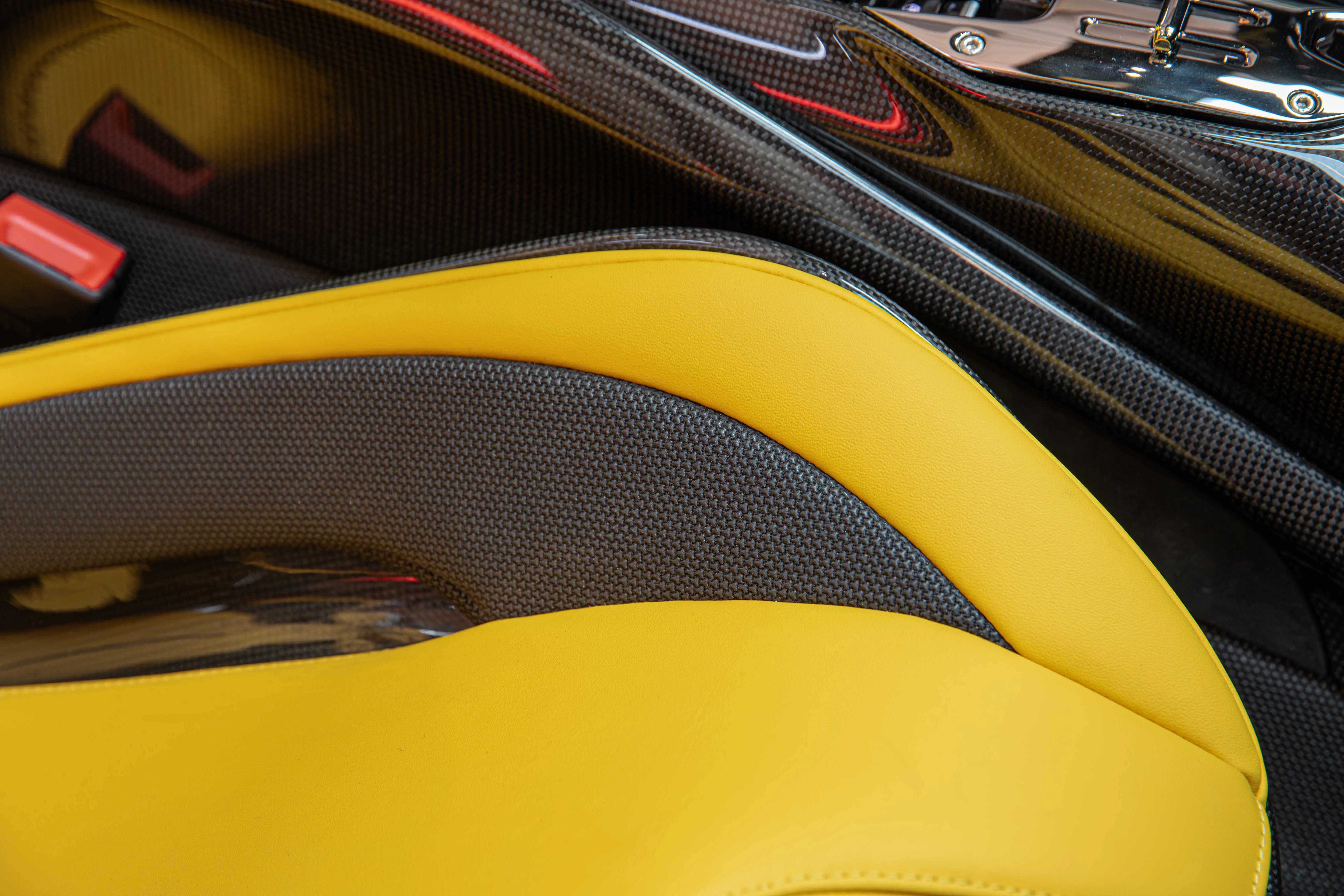 2023 Ferrari SF90 Spider, 25/30