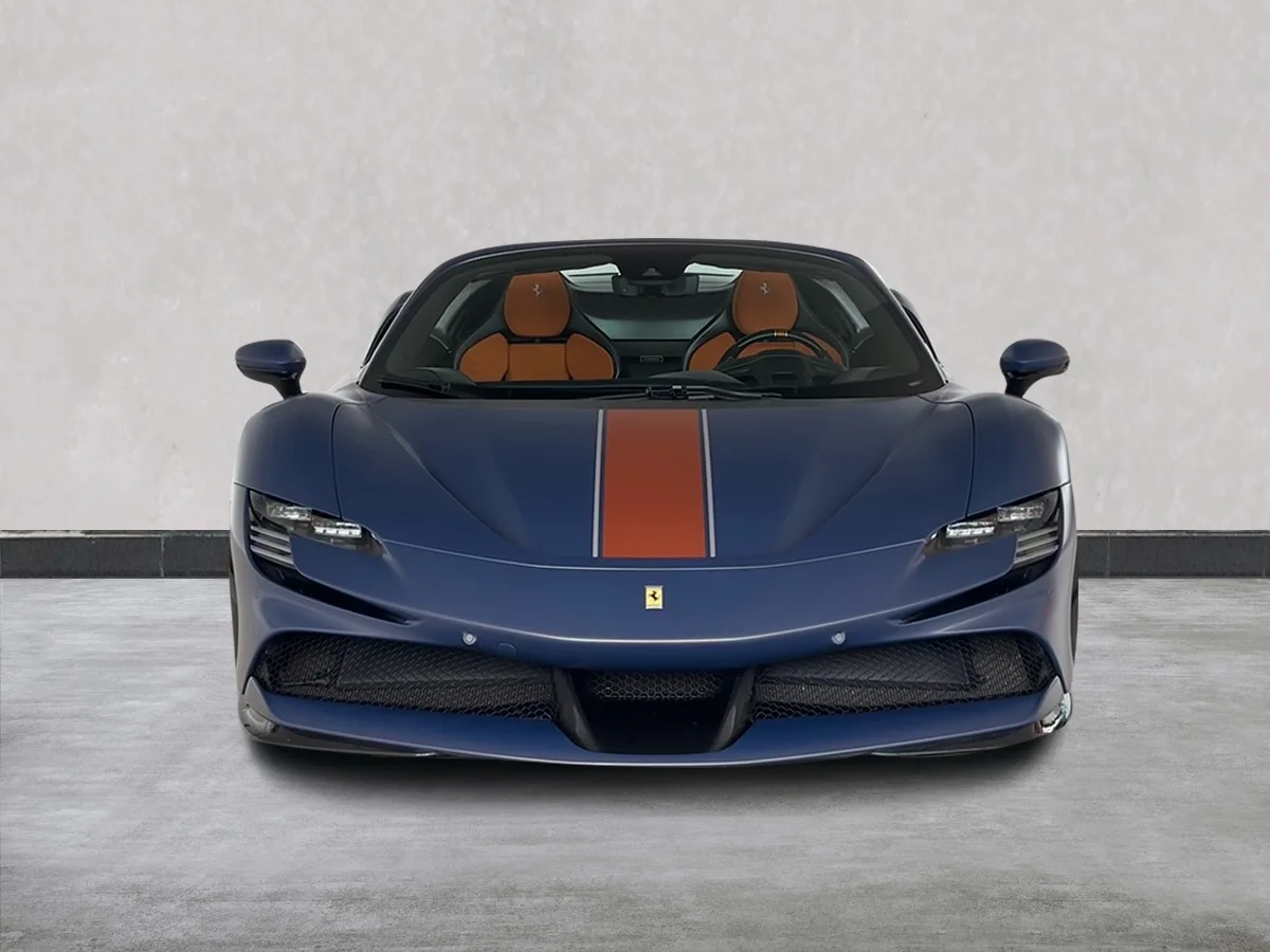 2023 Ferrari SF90 Spider proposée par un concessionnaire spécialisé à Frankfurt am Main, Allemagne, photo principale