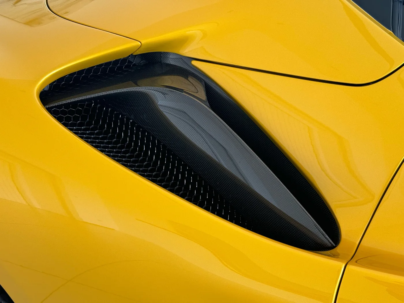 2023 Ferrari SF90 Spider offered by a specialist dealer in Frankfurt am Main, Germany, photo 8 of 15