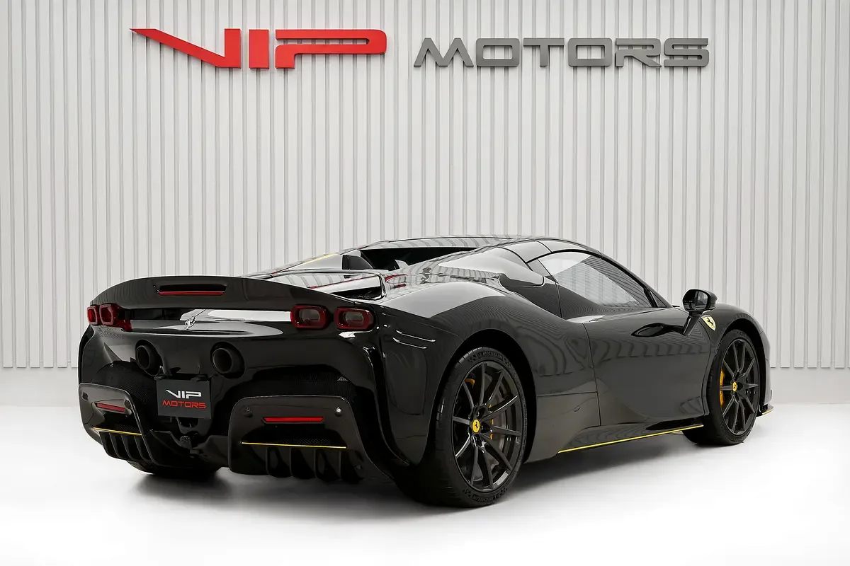 2023 Ferrari SF90 Spider Assetto Fiorano, 4/13