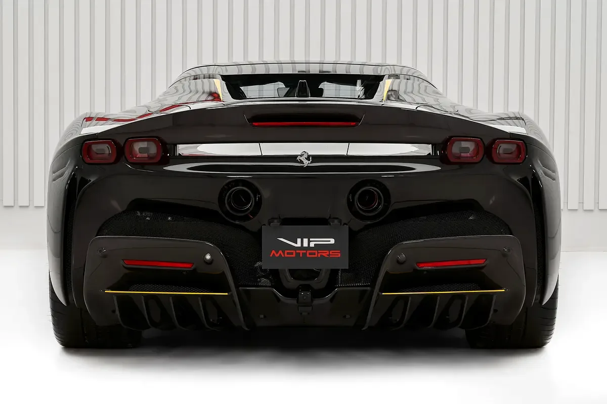 2023 Ferrari SF90 Spider Assetto Fiorano, 5/13