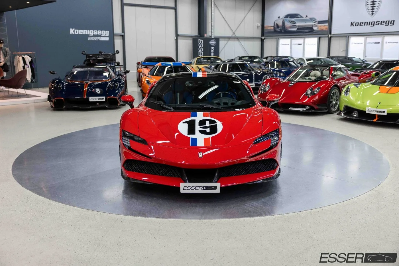 2023 Ferrari SF90 Stradale 250 GTO Le Mans homage angeboten von einem Fachhändler in Alsdorf, Deutschland, Foto 2 von 10