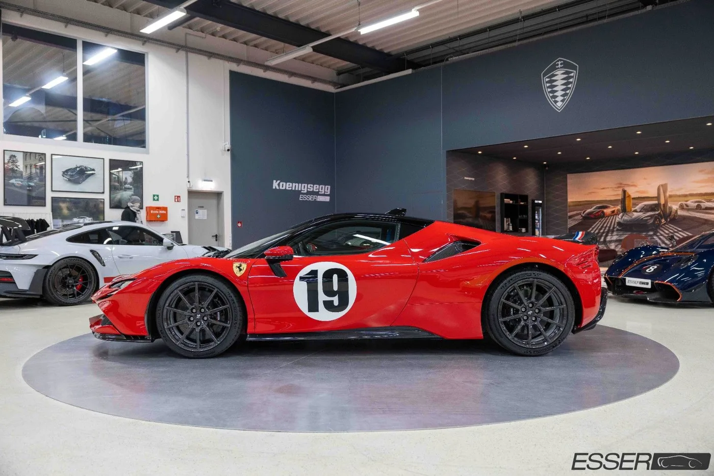 2023 Ferrari SF90 Stradale 250 GTO Le Mans homage angeboten von einem Fachhändler in Alsdorf, Deutschland, Foto 7 von 10