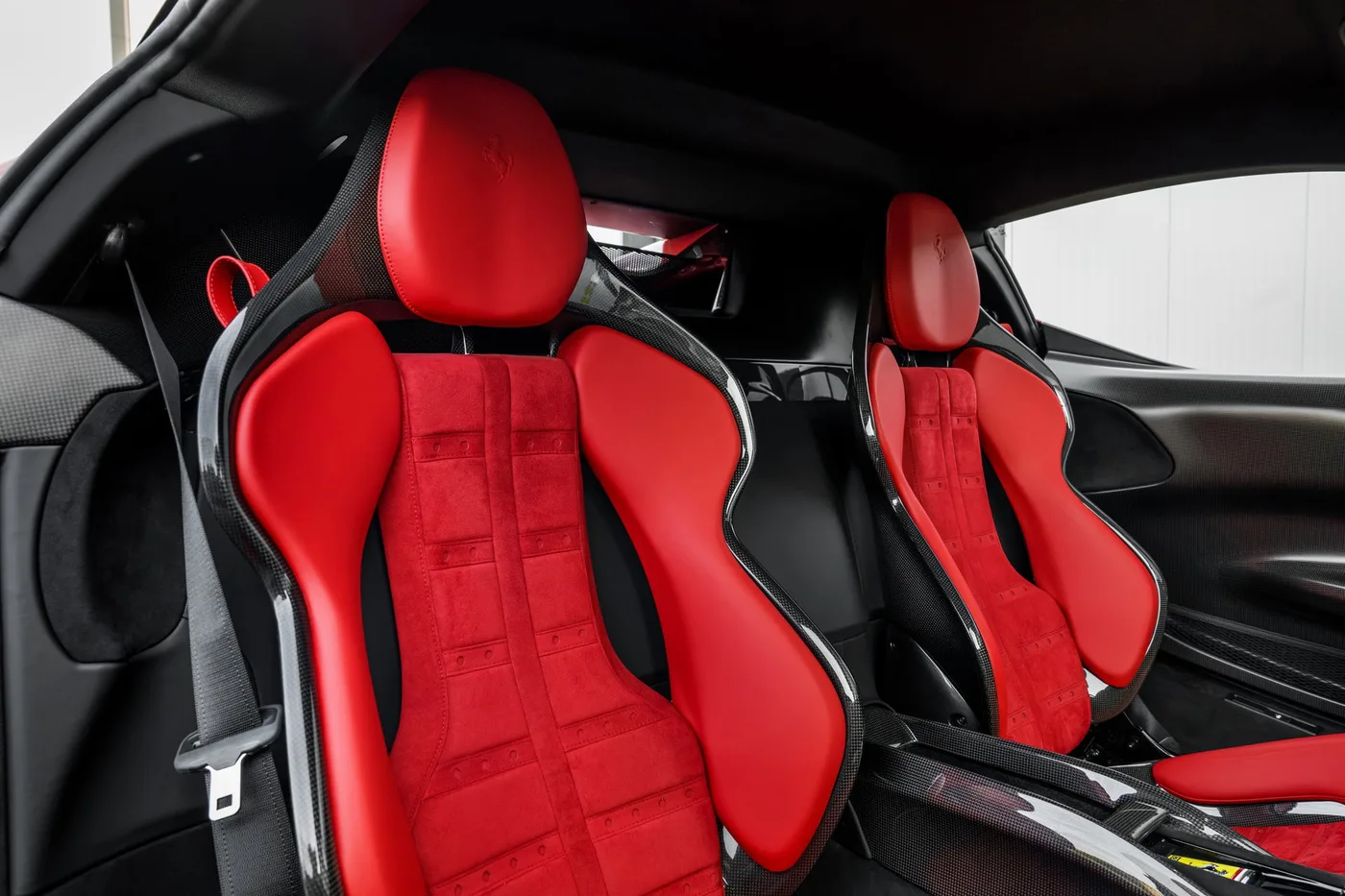 2023 Ferrari SF90 Stradale Assetto Fiorano angeboten von einem Supersportwagenhändler in Woerden, Niederlande, Foto 4 von 25