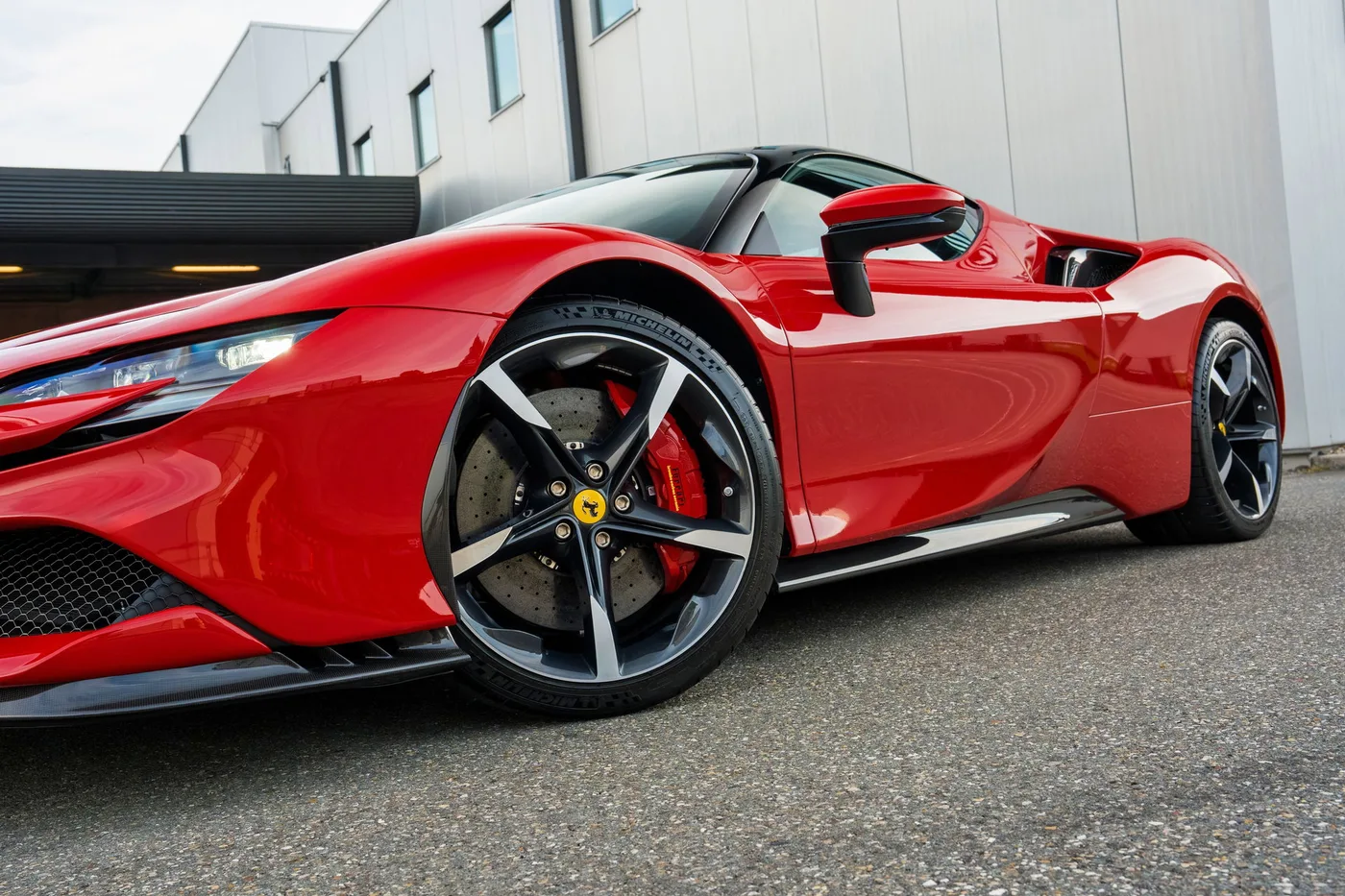 2023 Ferrari SF90 Stradale Assetto Fiorano angeboten von einem Supersportwagenhändler in Woerden, Niederlande, Foto 23 von 25