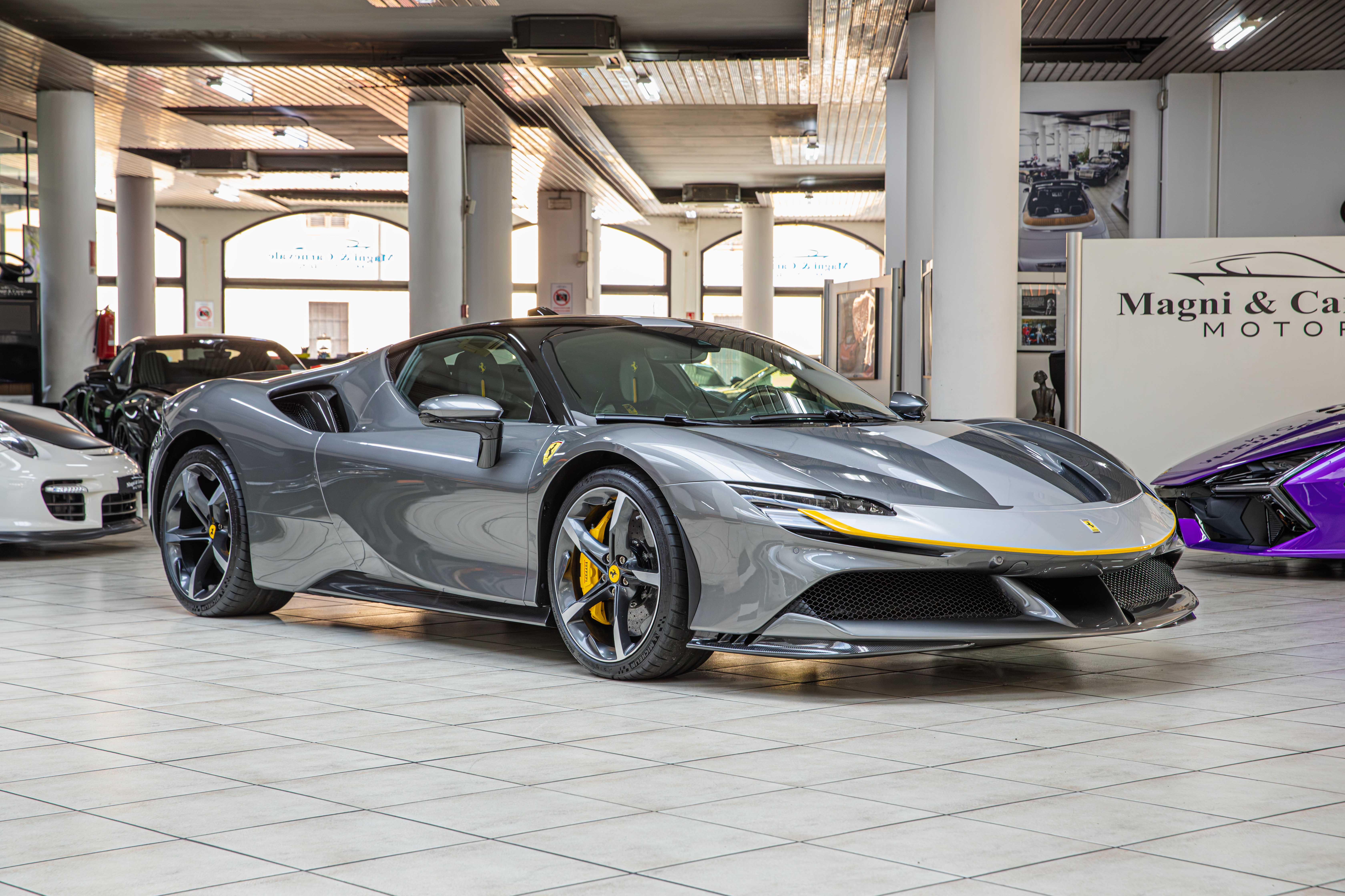 2023 Ferrari SF90 Stradale Assetto Fiorano angeboten von einem Fachhändler in Milan, Italien, Foto 4 von 20