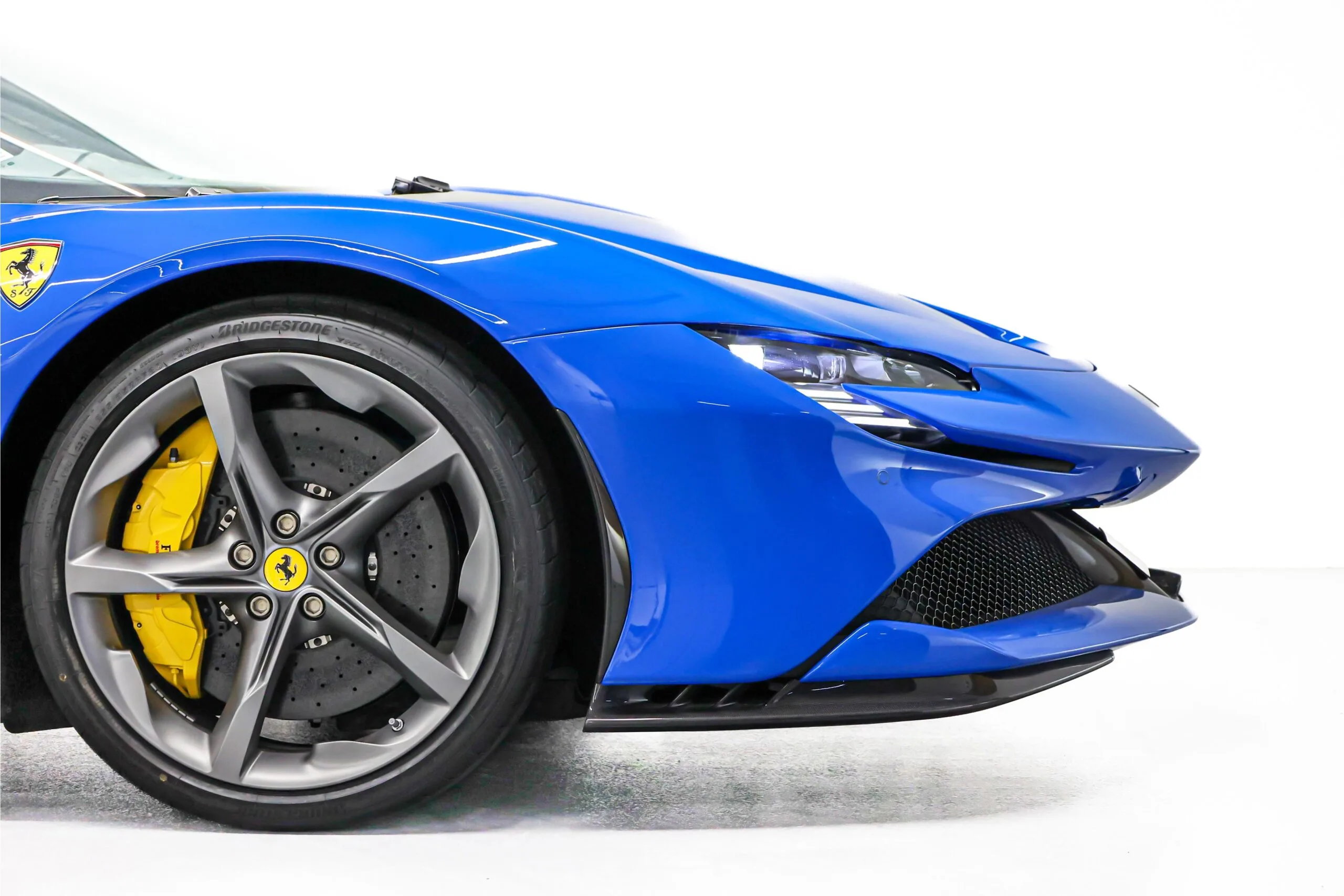 2023 Ferrari SF90 Stradale, 7/26