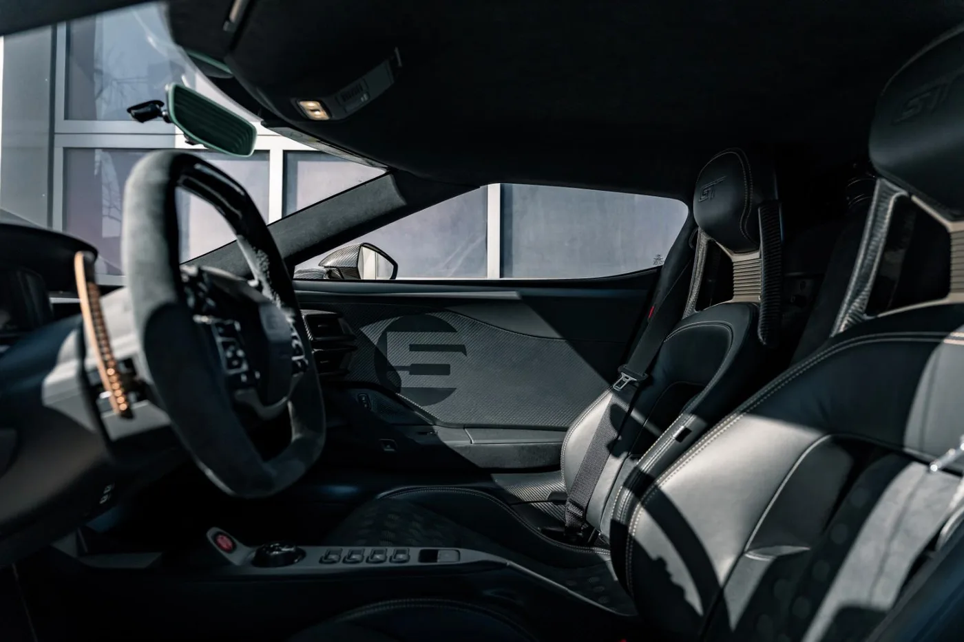 2023 Ford GT angeboten von einem Supersportwagenhändler in Munich, Deutschland, Foto 8 von 19