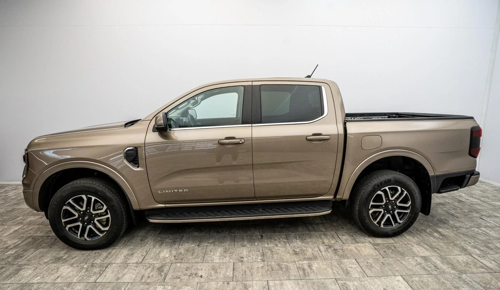 2023 Ford Ranger Limited, 9/23
