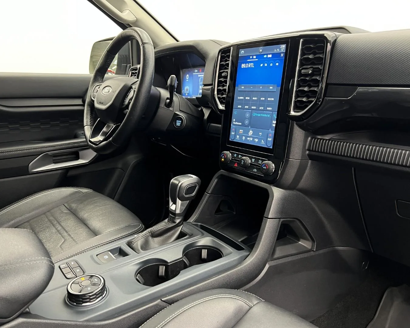 2023 Ford Ranger Limited, 12/23