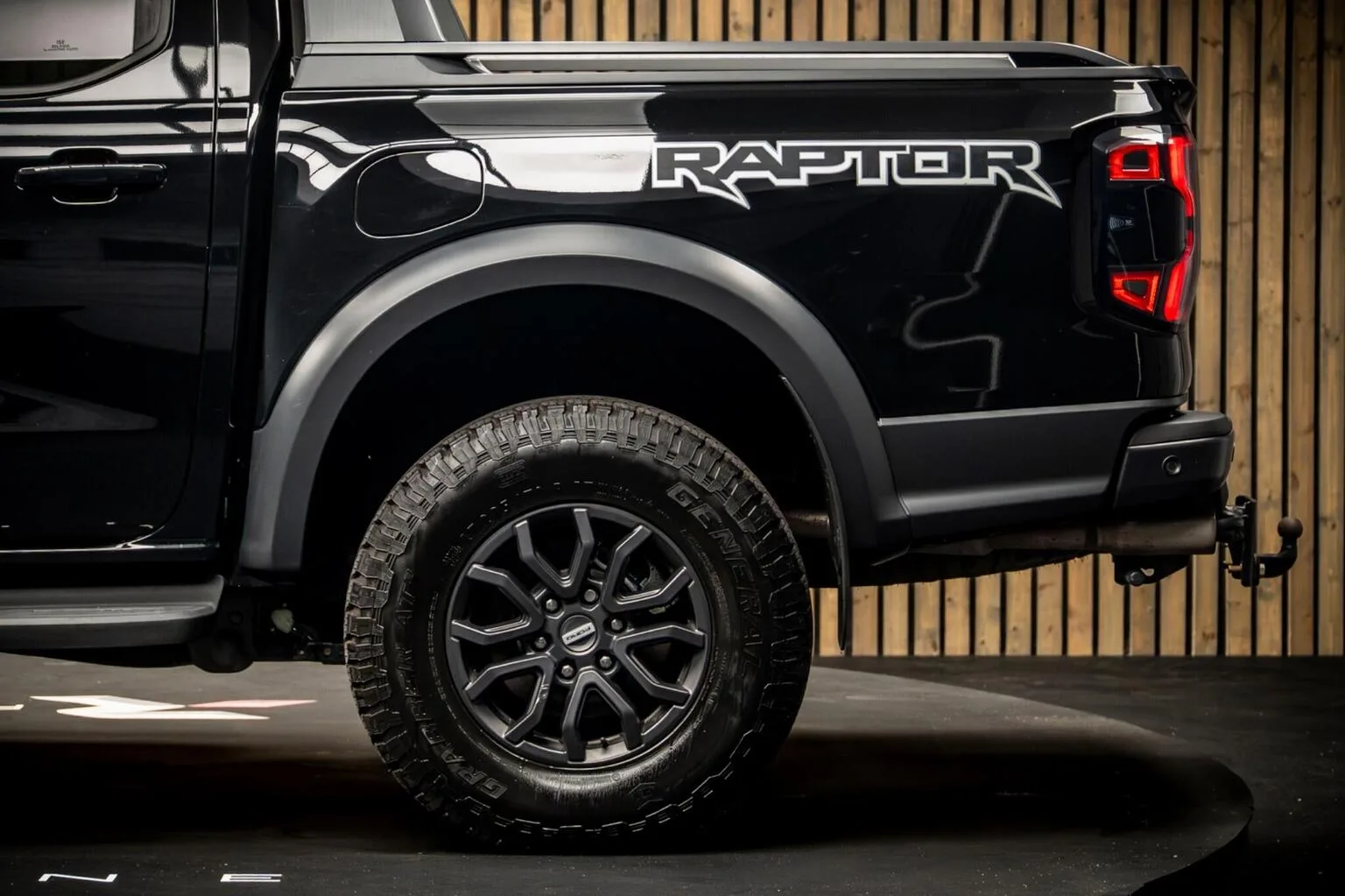 2023 Ford Ranger Raptor, 17/30