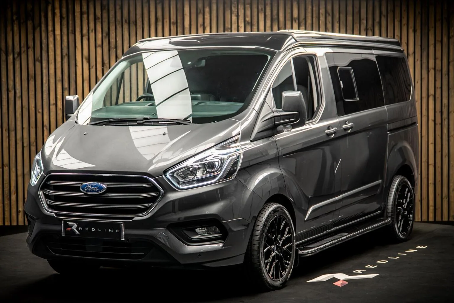 2023 Ford Transit Custom Limited angeboten von einem Fachhändler in Knaresborough, Vereinigtes Königreich, Hauptfoto