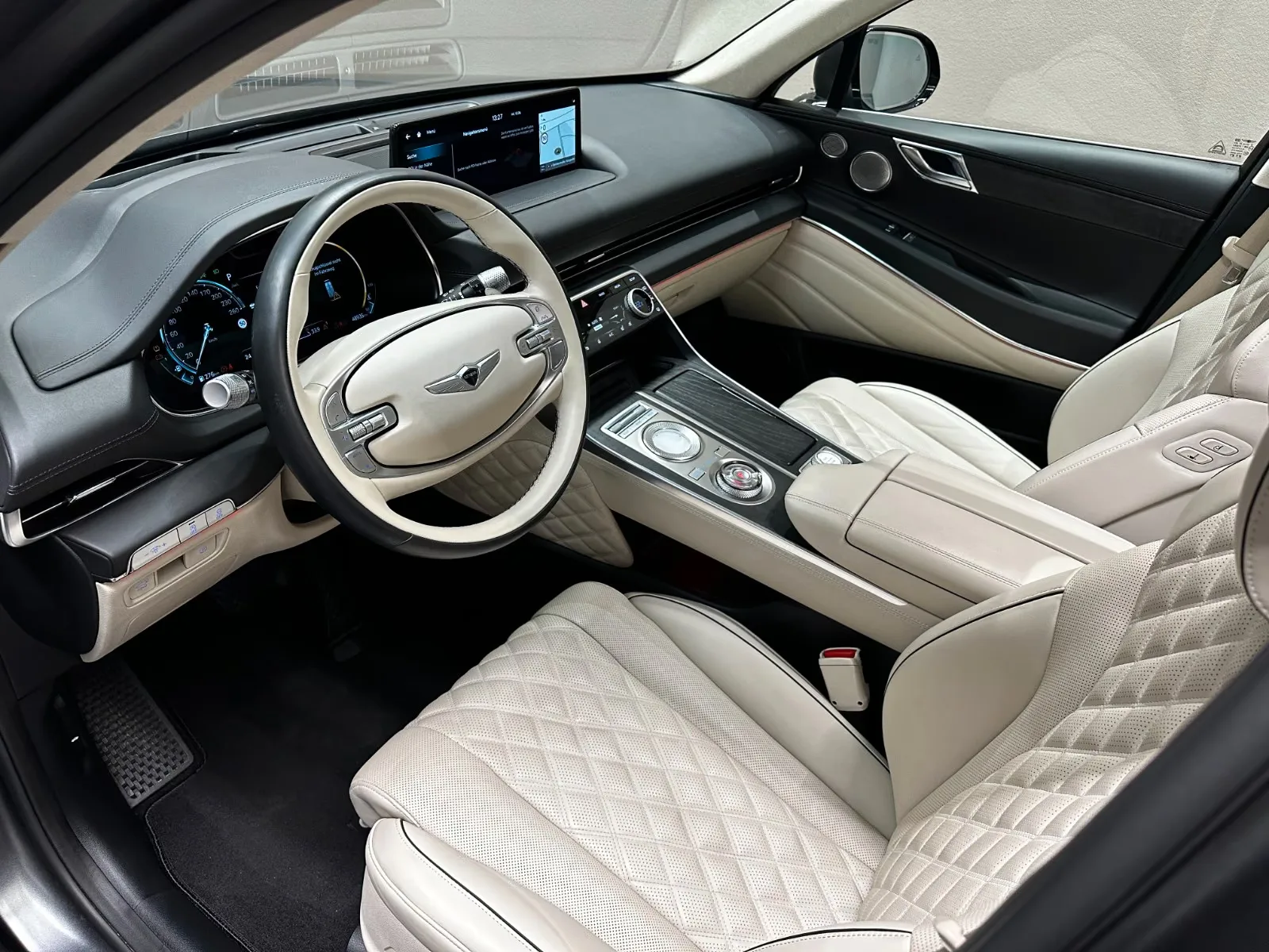 2023 Genesis GV80 Luxury Line, 8/24