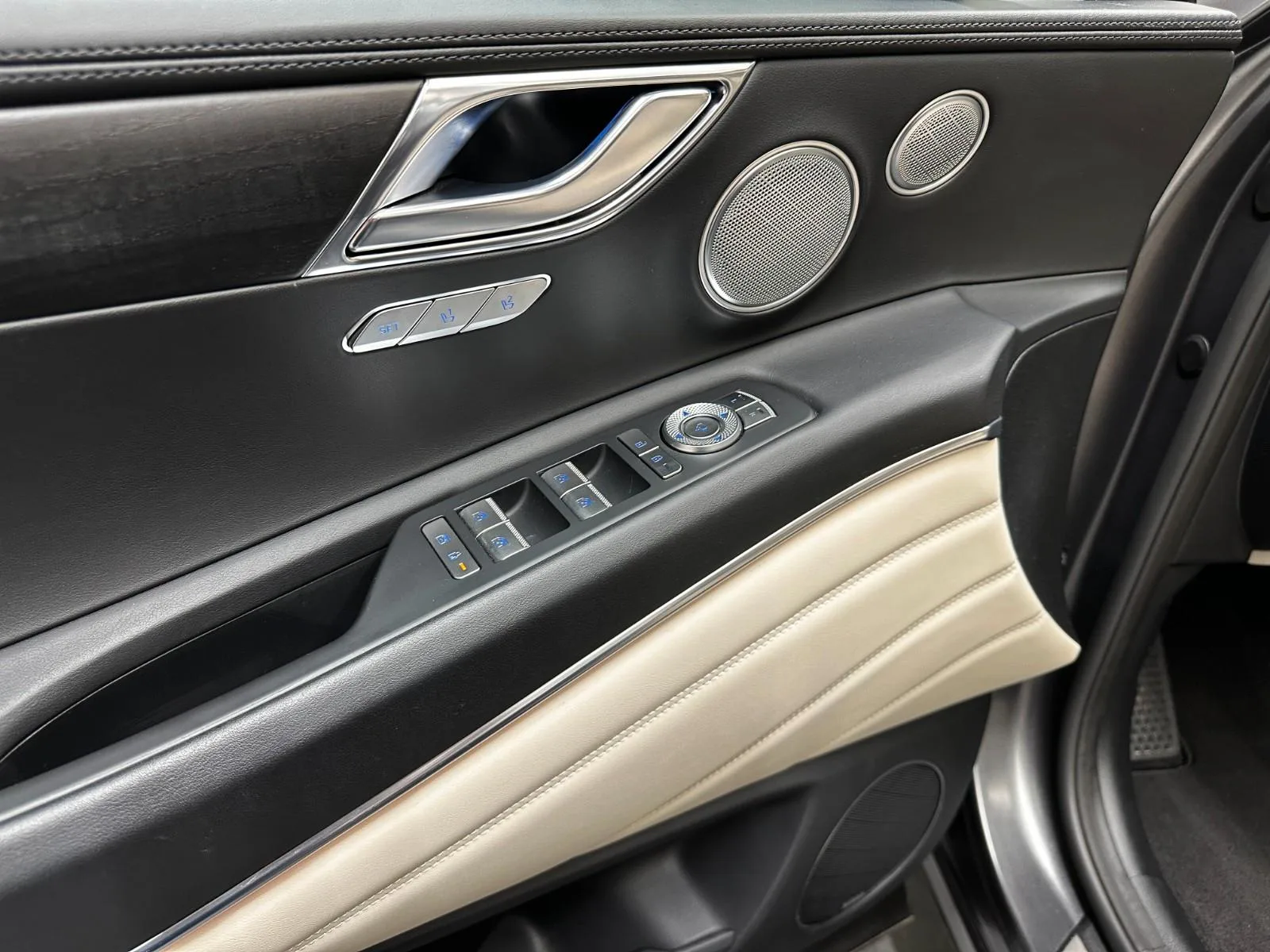 2023 Genesis GV80 Luxury Line, 11/24