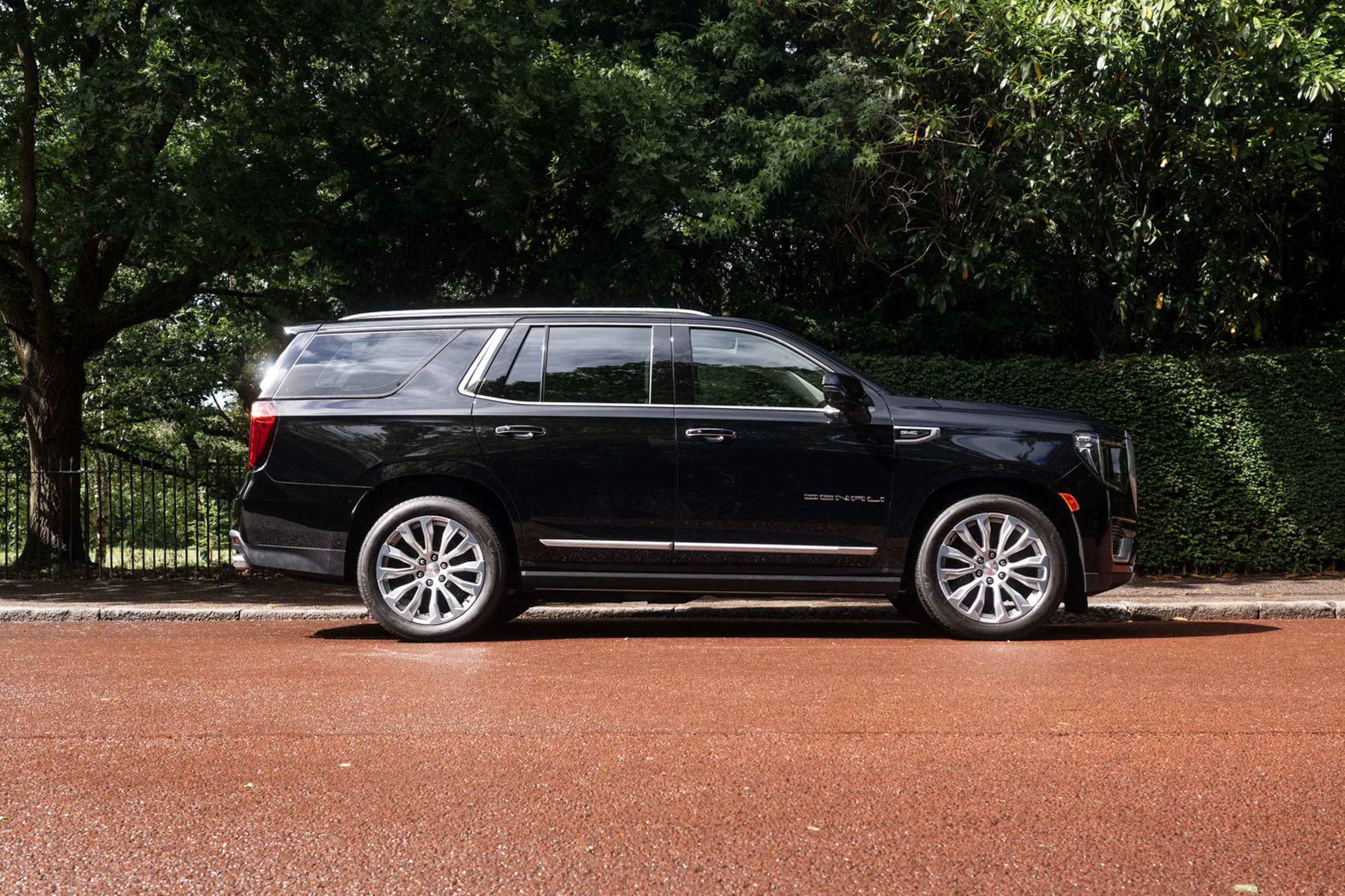 2023 GMC Yukon Denali, 3/30