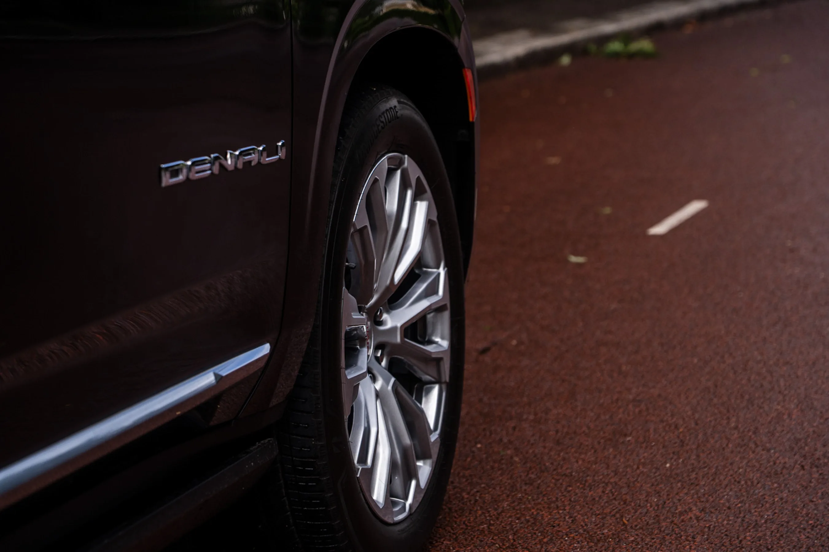 2023 GMC Yukon Denali, 9/30