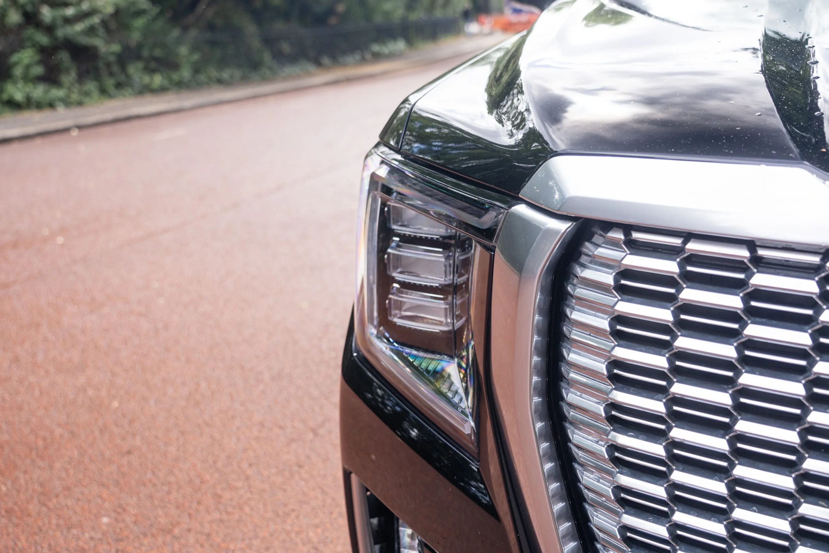 2023 GMC Yukon Denali, 13/30