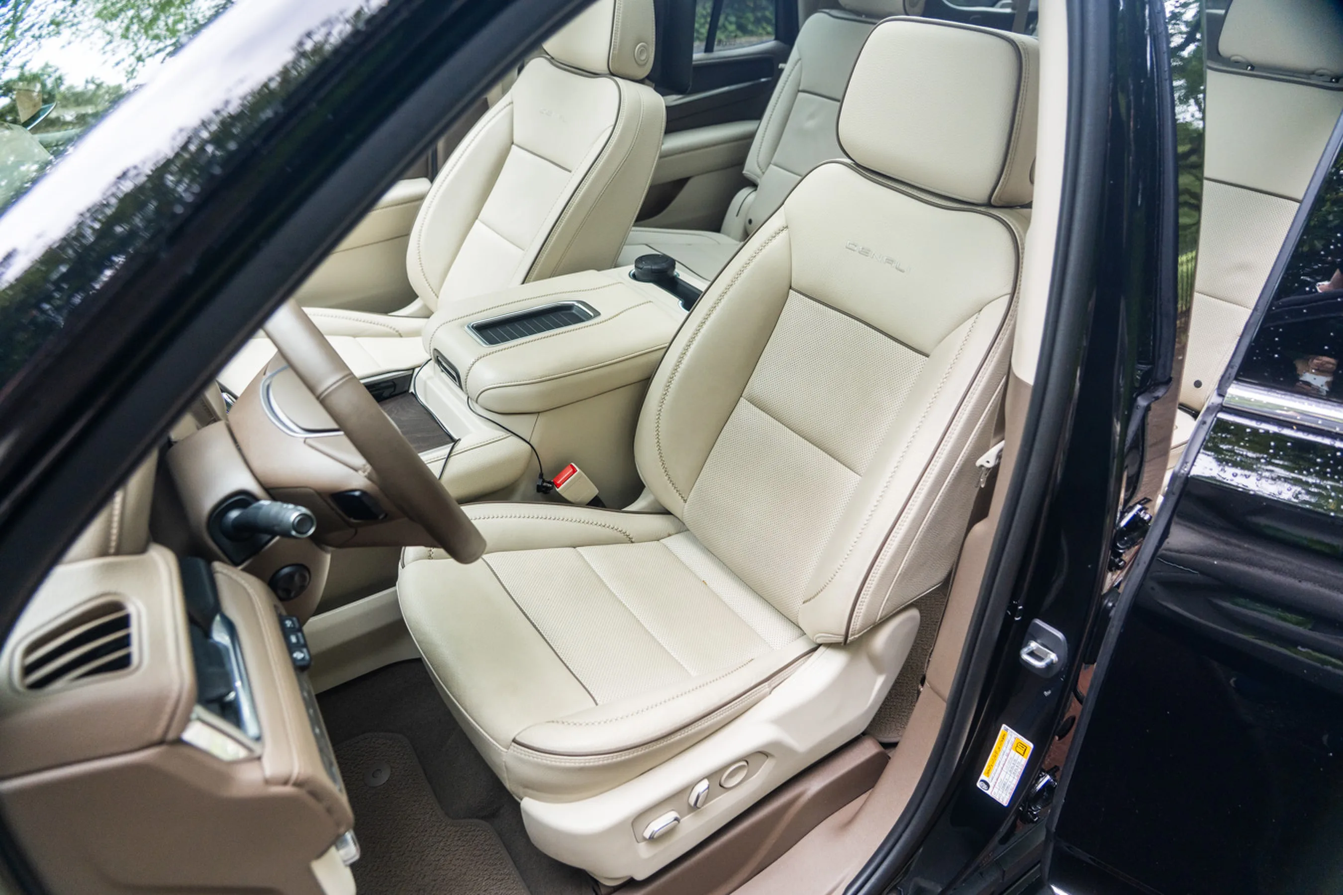 2023 GMC Yukon Denali, 26/30