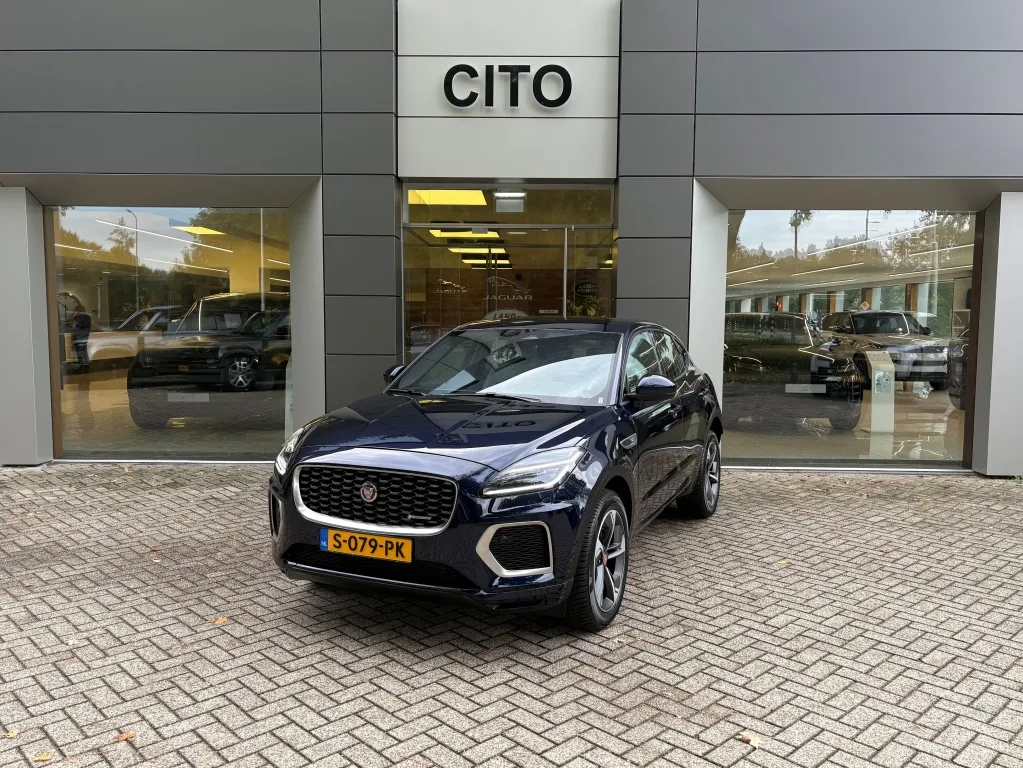 2023 Jaguar E-Pace P300e R-Dynamic SE, angeboten von einem Fachhändler in Eindhoven, Niederlande, Hauptfoto