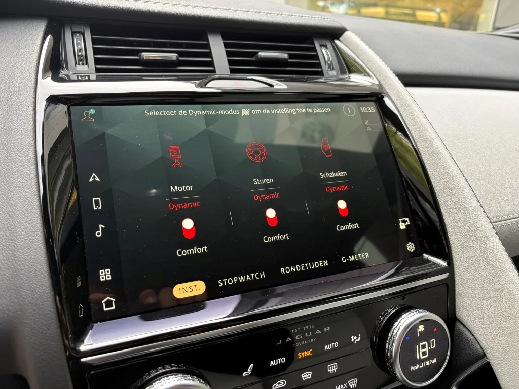 2023 Jaguar E-Pace P300e R-Dynamic SE, 23/30