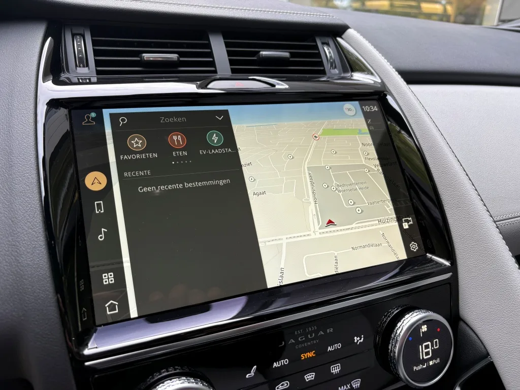 2023 Jaguar E-Pace P300e R-Dynamic SE, 24/30