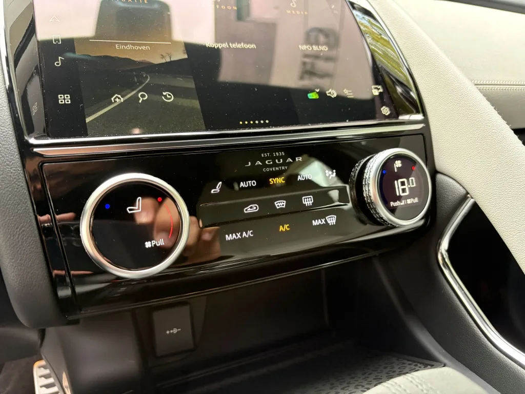 2023 Jaguar E-Pace P300e R-Dynamic SE, 27/30