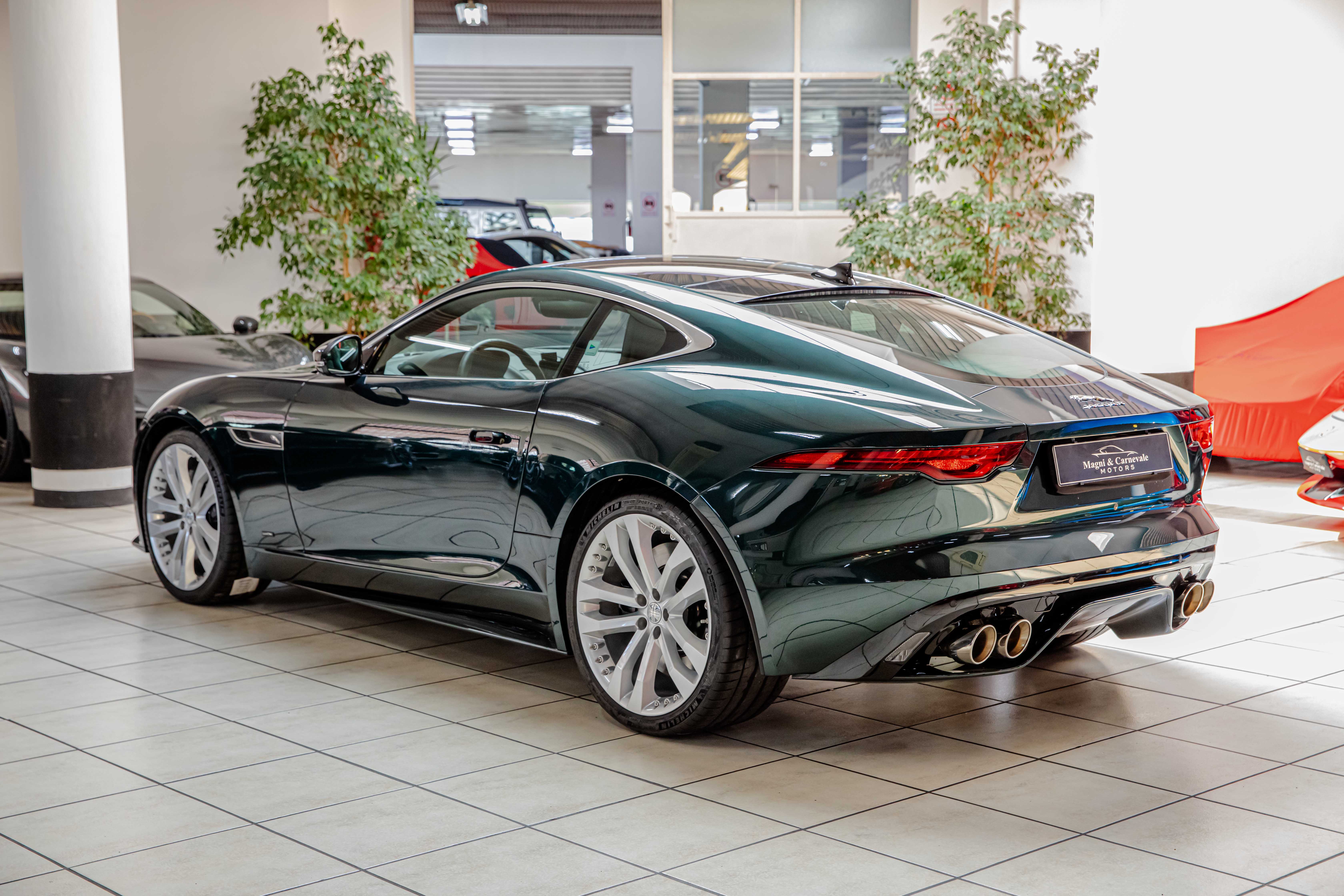 2023 Jaguar F-Type 5.0 V8 offered by a specialist dealer in Milan, Italy, photo 6 of 20