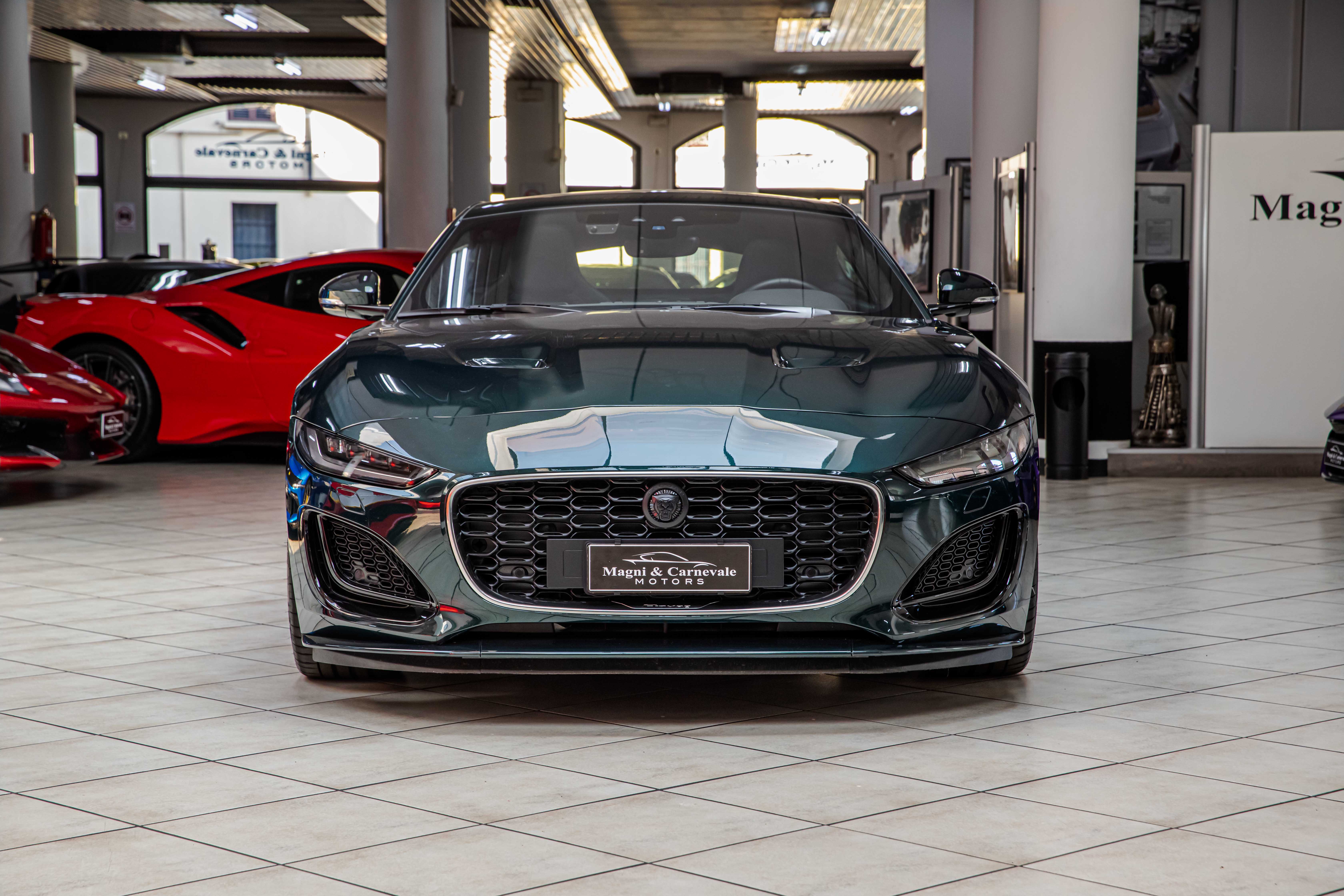 2023 Jaguar F-Type 5.0 V8 offered by a specialist dealer in Milan, Italy, photo 7 of 20