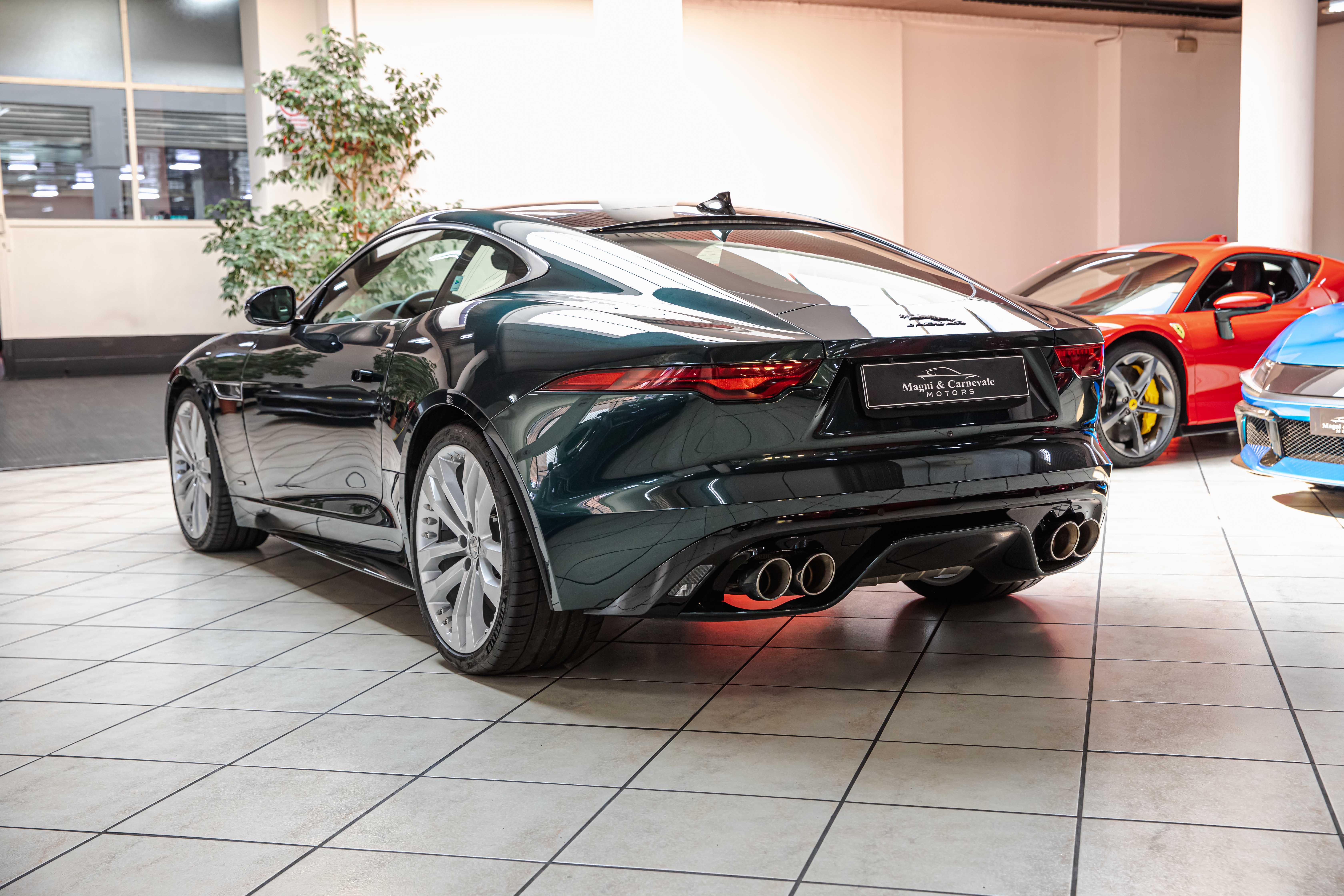 2023 Jaguar F-Type 5.0 V8 offered by a specialist dealer in Milan, Italy, photo 10 of 20