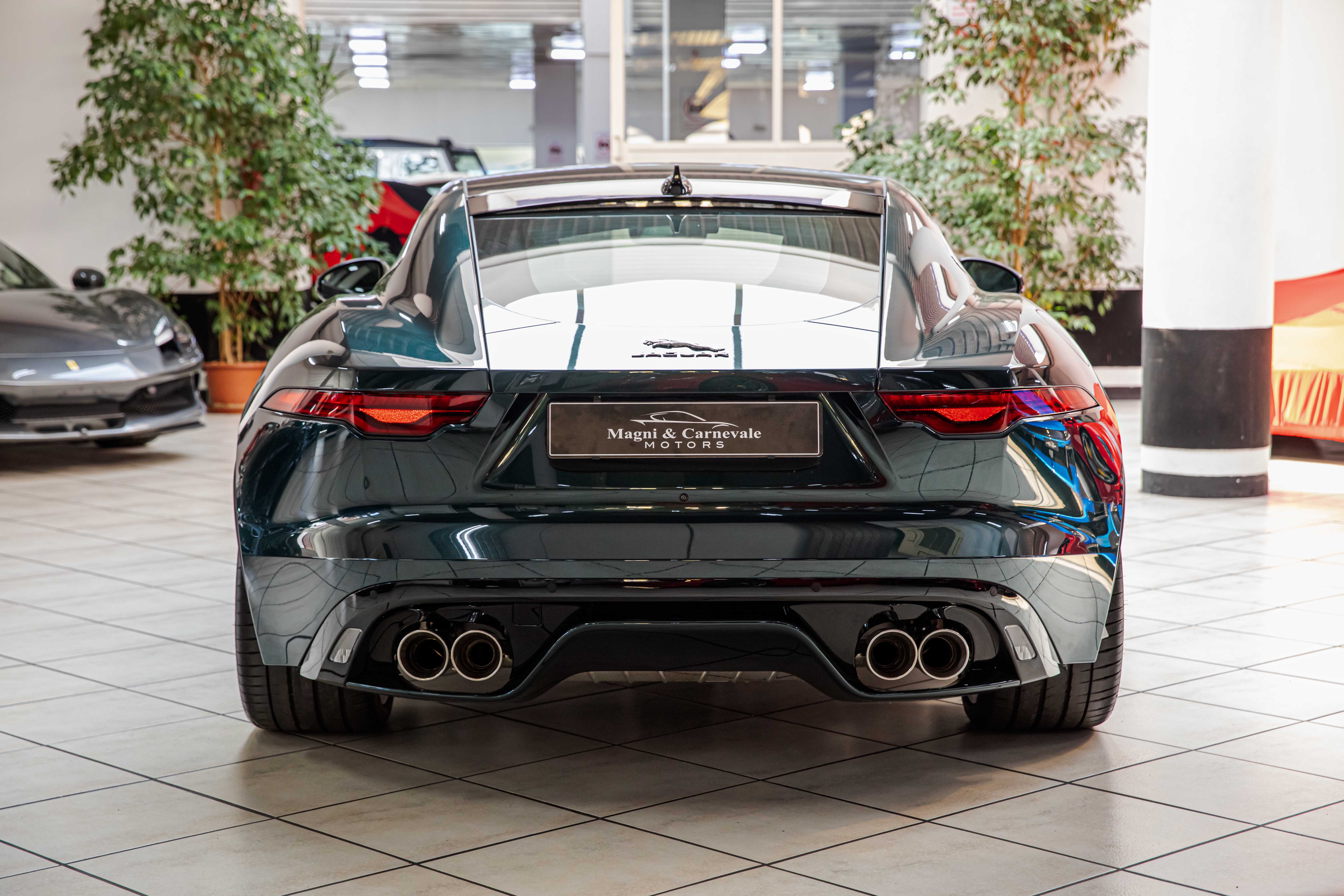 2023 Jaguar F-Type 5.0 V8 offered by a specialist dealer in Milan, Italy, photo 11 of 20